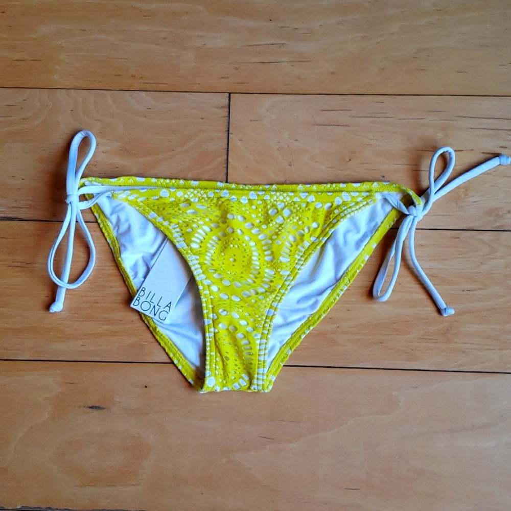 NWT Side Tie Billabong Crochet Bikini Bottom Yellow XB017CRO sz. S